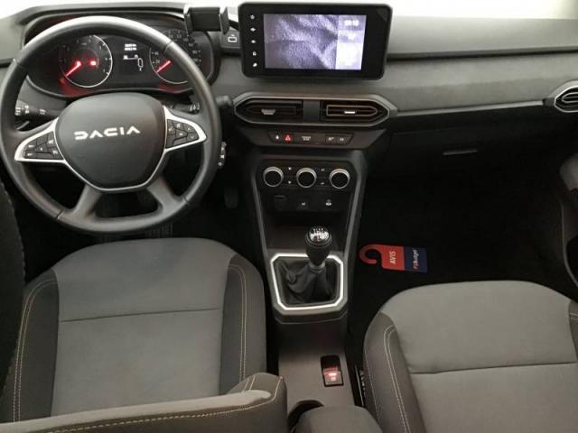 Dacia Sandero image 2