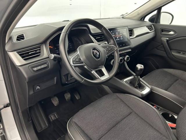 Renault Captur image 1