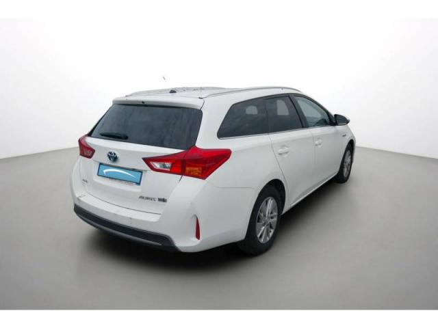 Toyota Auris image 4
