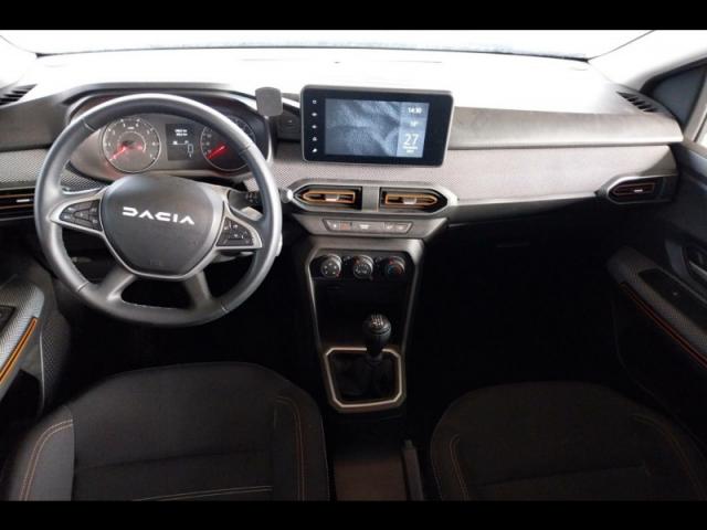 Dacia Sandero image 2