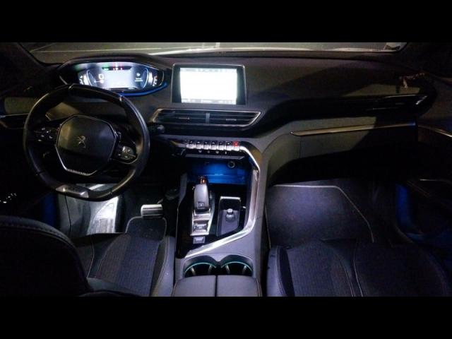 Peugeot 3008 image 3