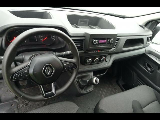 Renault Trafic image 8