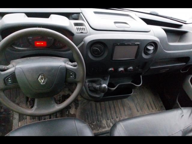Renault Master image 3