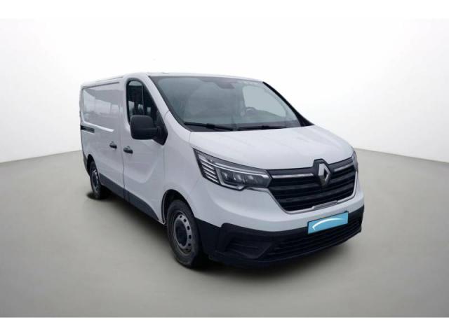 Renault Trafic image 2
