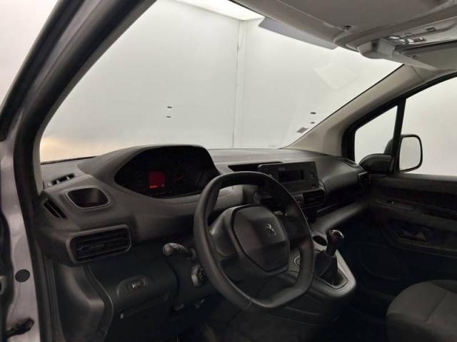 Peugeot Partner image 1