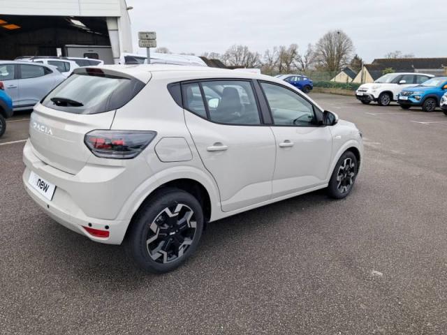 Dacia Sandero image 2