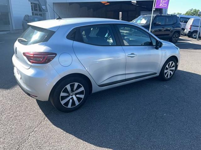 Renault Clio image 9