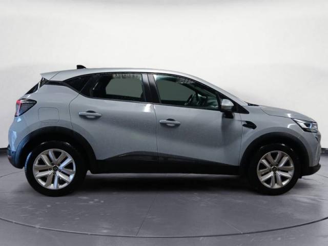Renault Captur image 8