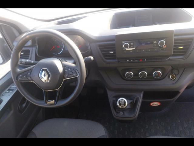 Renault Trafic image 8