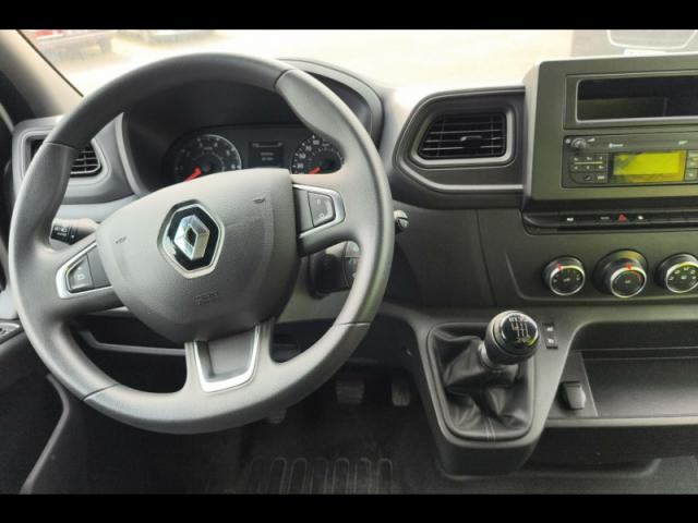 Renault Master image 2
