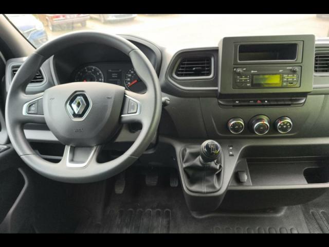 Renault Master image 8