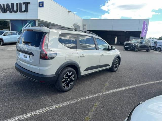 Dacia Jogger image 1