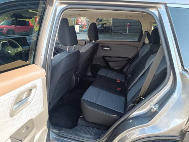 Nissan X-Trail image 1