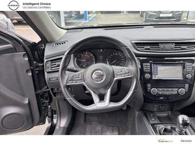 Nissan X-Trail image 2