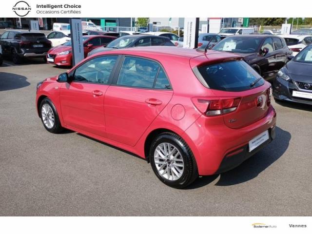 Kia Rio image 4