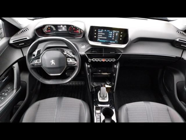 Peugeot 2008 image 7