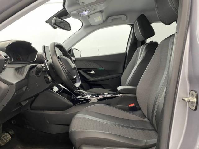Peugeot 2008 image 2