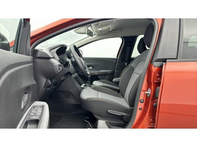 Dacia Jogger image 1