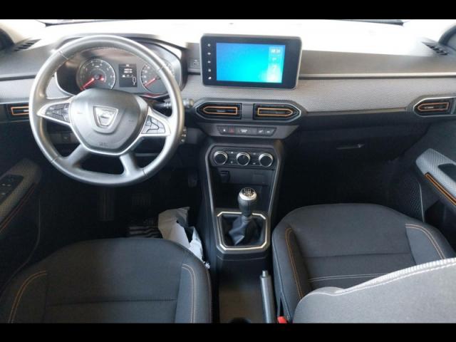 Dacia Sandero image 2