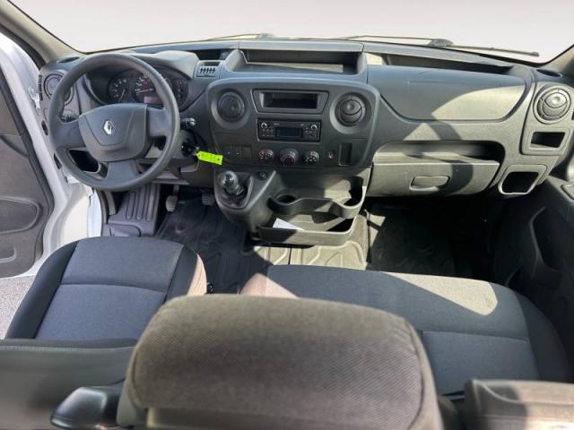 Renault Master image 9