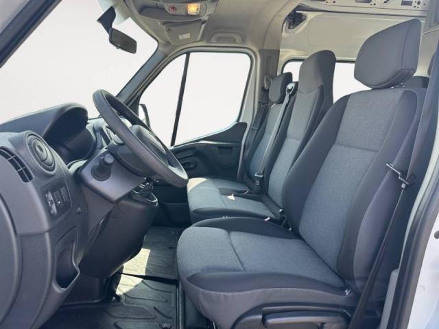 Renault Master image 4
