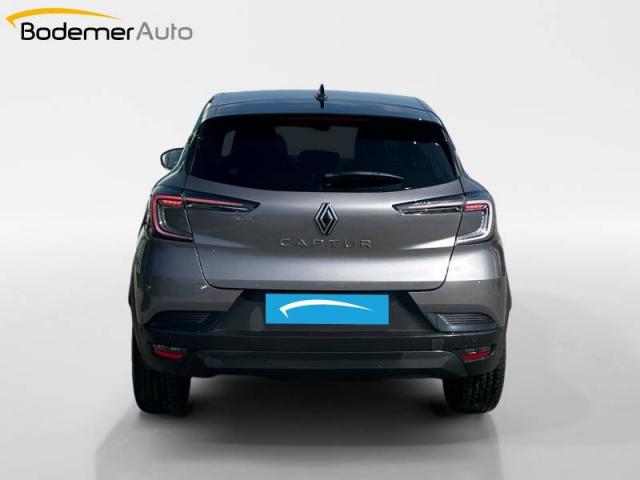 Renault Captur image 2