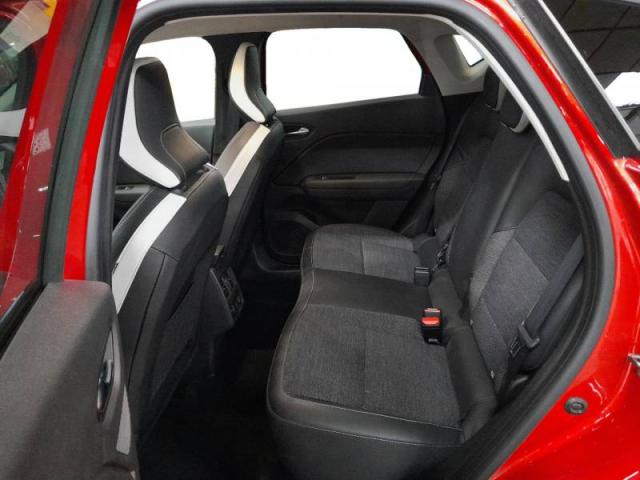 Renault Captur image 6