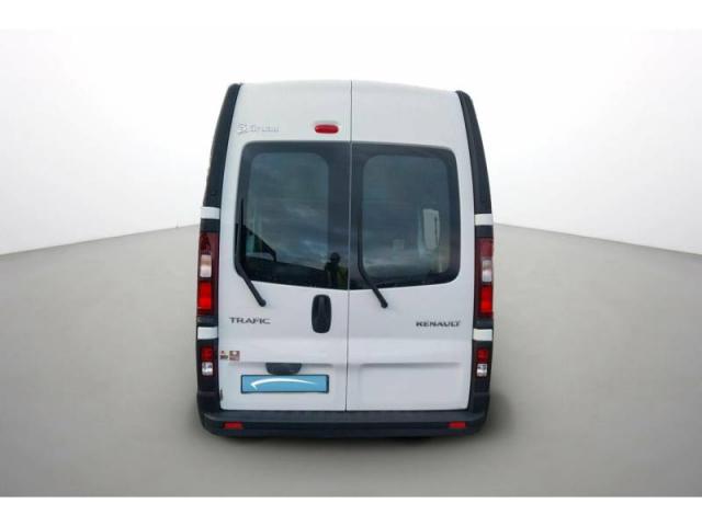 Renault Trafic image 2