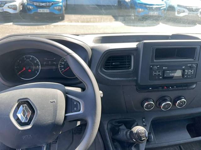 Renault Master image 3