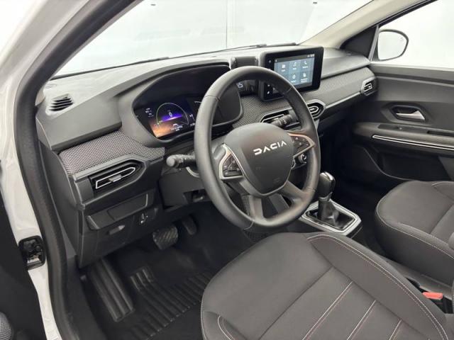 Dacia Jogger image 1