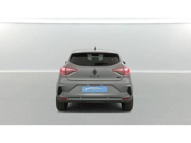 Renault Clio image 6