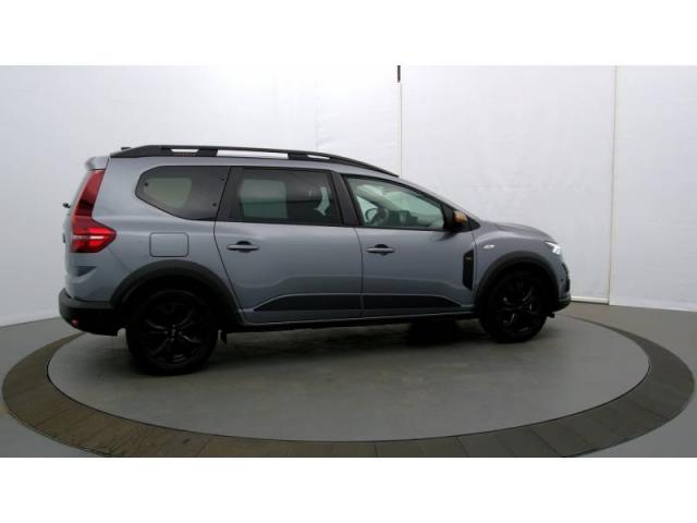 Dacia Jogger image 1