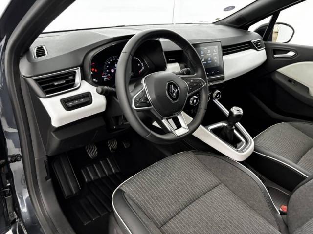 Renault Clio image 1