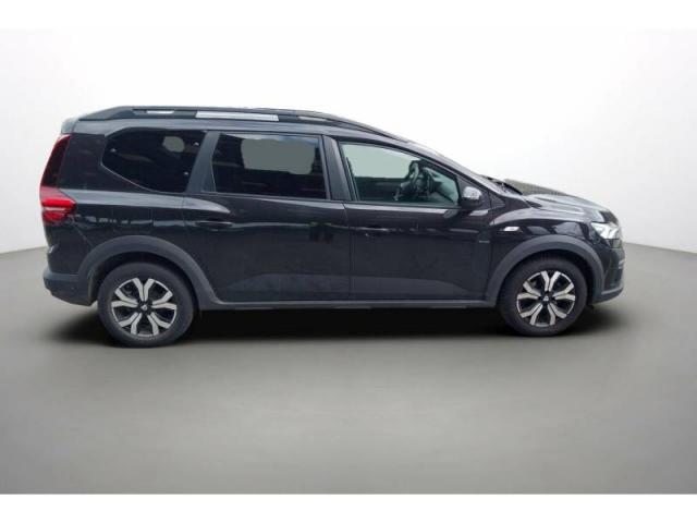 Dacia Jogger image 1