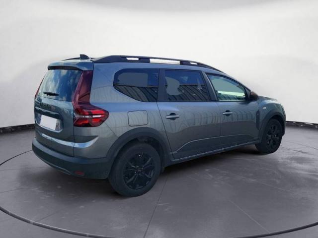 Dacia Jogger image 1