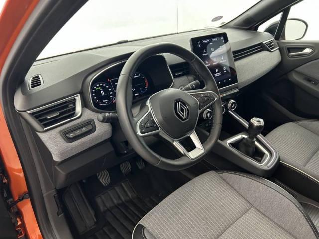 Renault Clio image 1