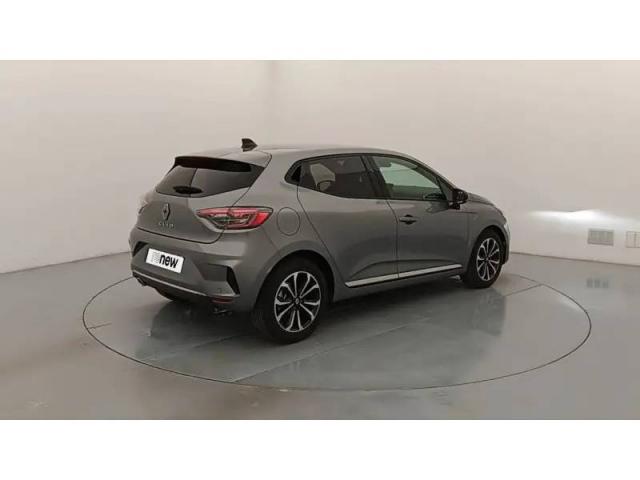 Renault Clio image 9