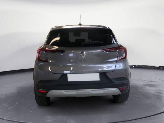 Renault Captur image 1