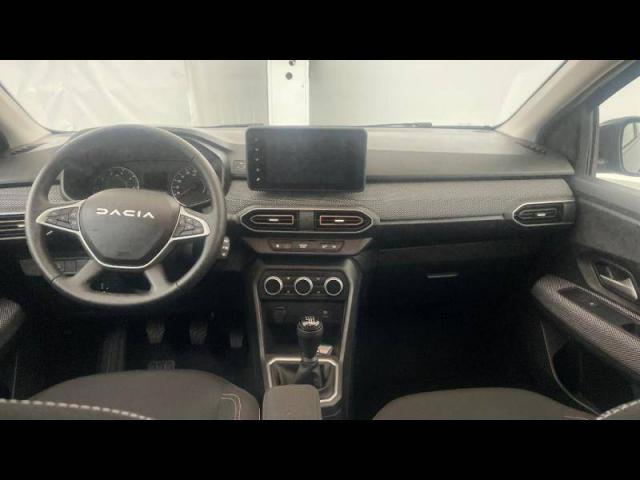 Dacia Sandero image 2