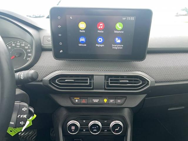 Dacia Sandero image 2