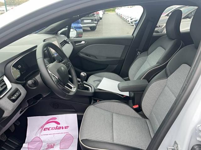 Renault Clio image 2