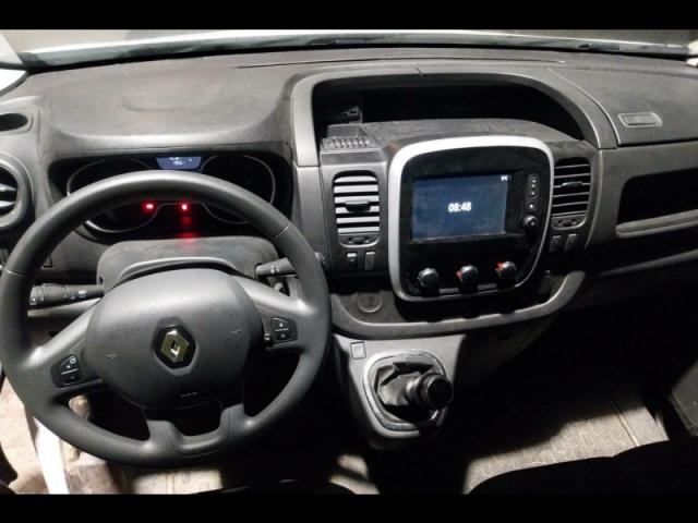 Renault Trafic image 8