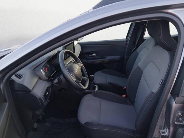 Dacia Sandero image 1