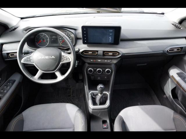 Dacia Sandero image 2