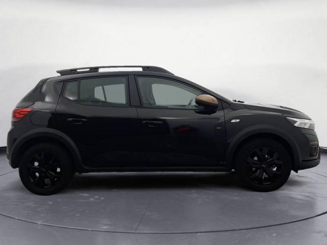 Dacia Sandero image 2