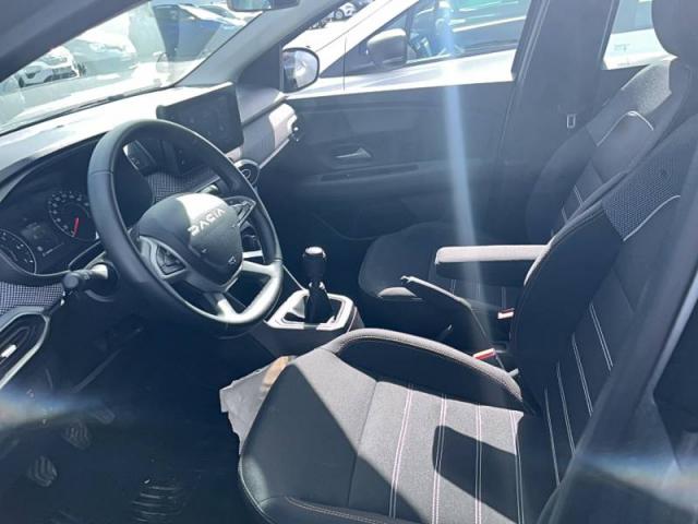 Dacia Sandero image 5