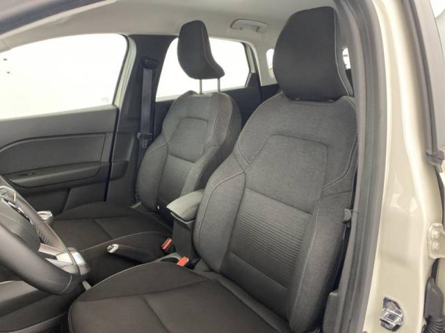 Renault Captur image 8