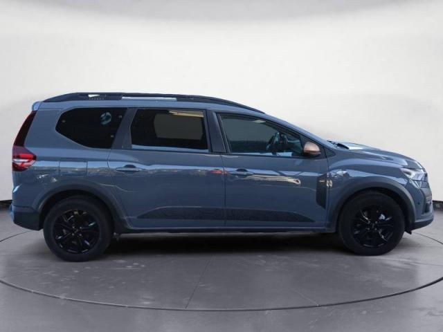 Dacia Jogger image 1