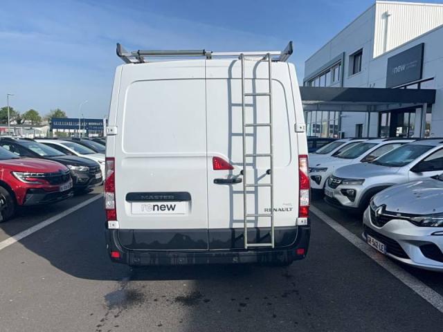 Renault Master image 1