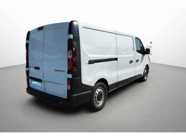 Renault Trafic image 2
